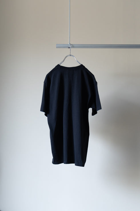【TAUPE】"WITH WHITE RIOT ティーシャツ"